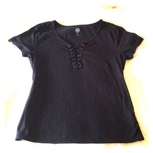 EUC SO Black Lace Up Front Short Sleeve Shirt 🖤